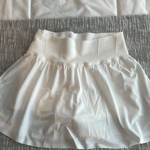 brand new white aerie skirt!!